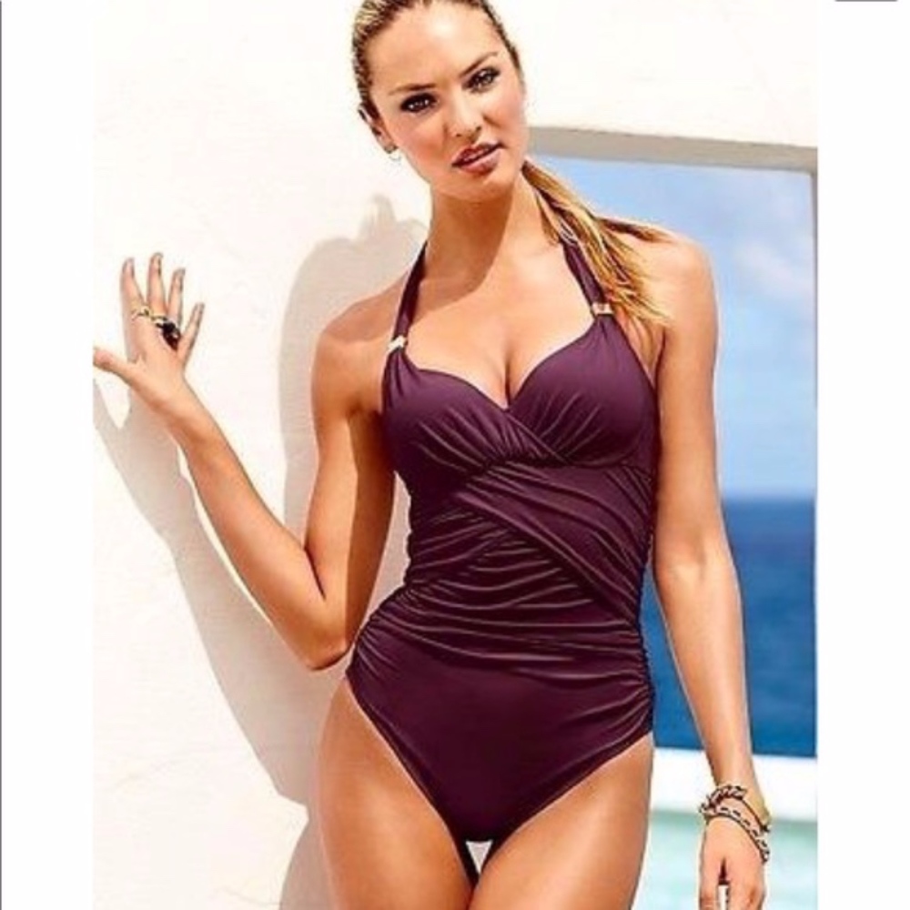 VS one-piece swimsuit ruched